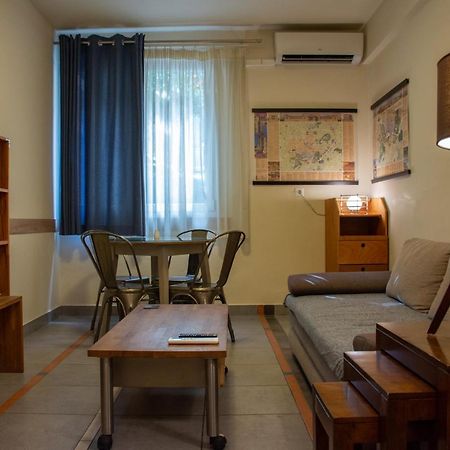 Handcrafted Unique Flat, 200M From The Acropolis Ateny Zewnętrze zdjęcie